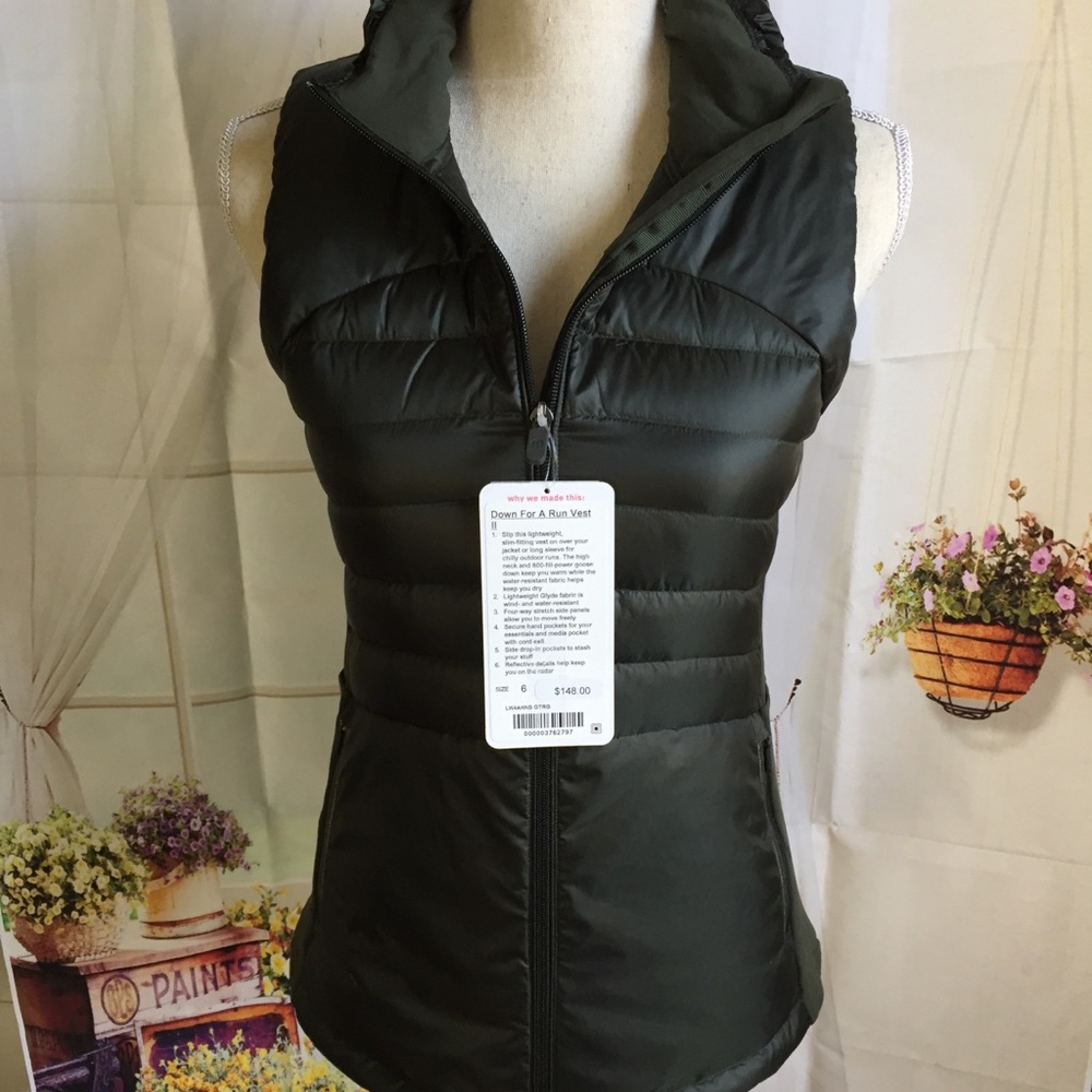 NWT GATOR GREEN LULULEMON DOWN FOR A RUN VEST - 6 - Picture 1 of 5